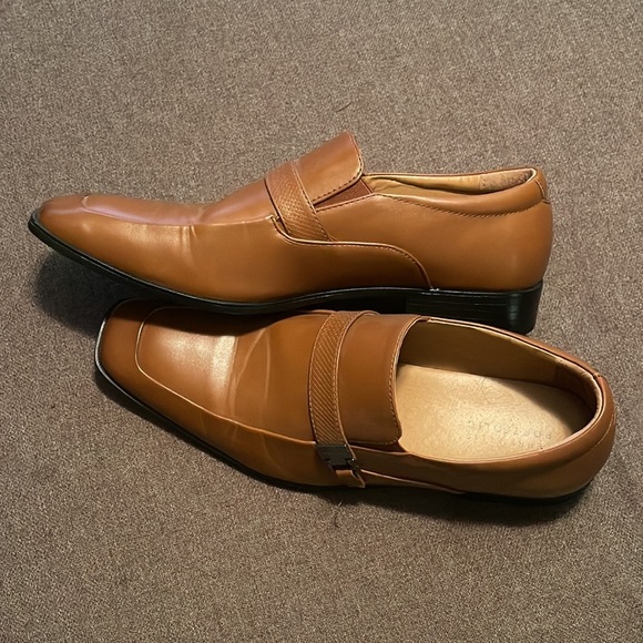 Men's 10.5 Perry Ellis Portfolio Light Brown Leather Dress Shoe Loafers - Picture 3 of 3